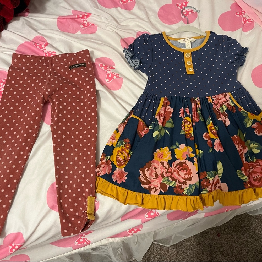 Matilda Jane tunic and leggings. Gently used. Size 2.